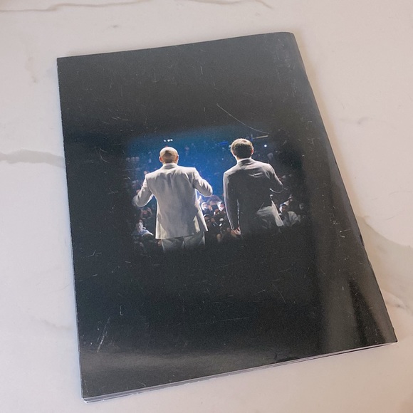 Collectible Manny Pacquiao Floyd Mayweather official boxing program 5/2/15 - Picture 3 of 3